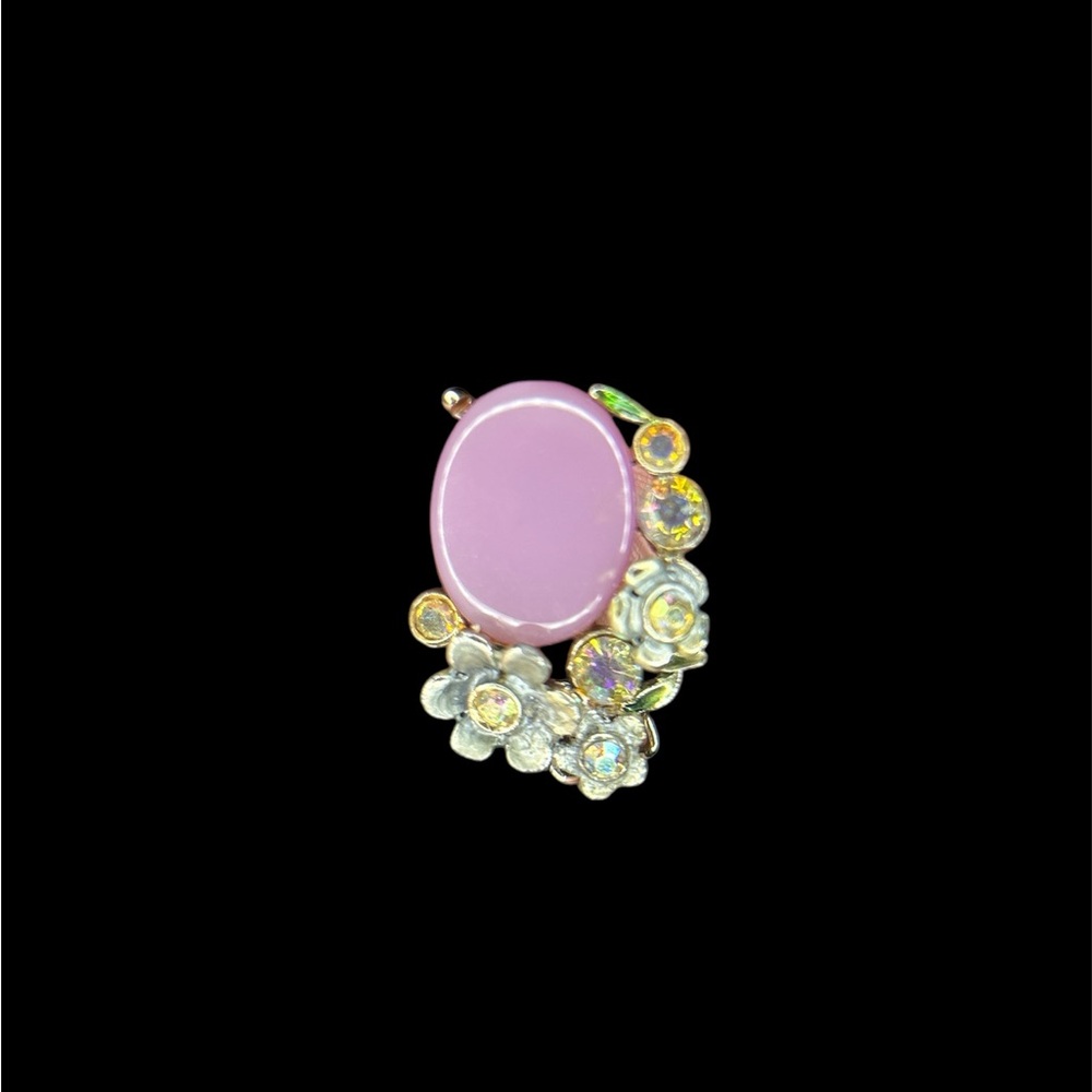ISO single earring BSK clip vintage earring.